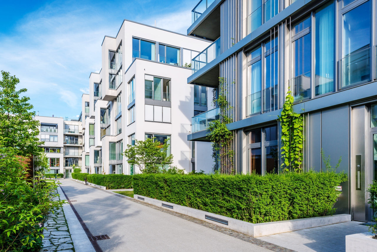 🏢 HOW TO INCREASE THE VALUE OF YOUR MULTIFAMILY PROPERTY — #3: LANDSCAPING